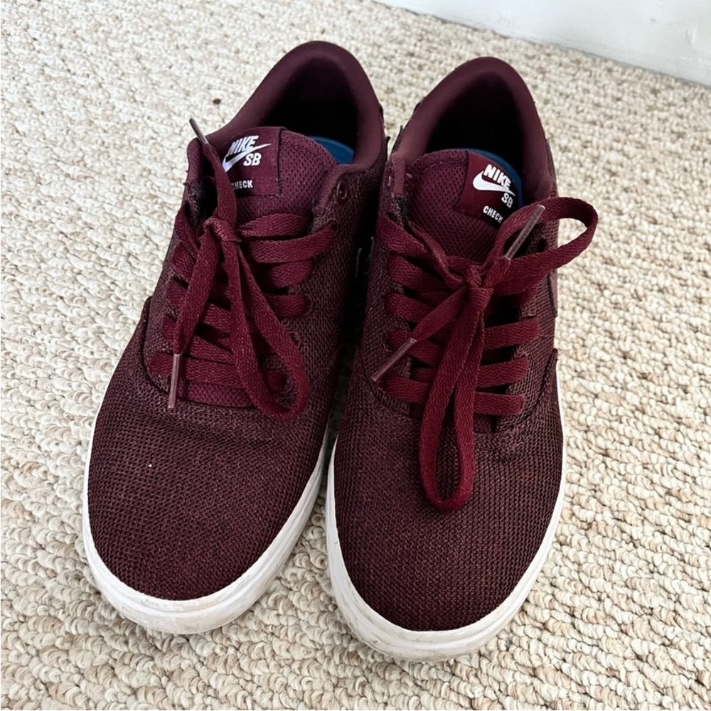 Women’s Nike SB Check Maroon Skate Shoes, size 8 with Solarsofa soles